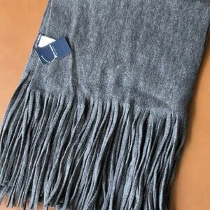 New Lucky Brand Gray Fringe Scarf